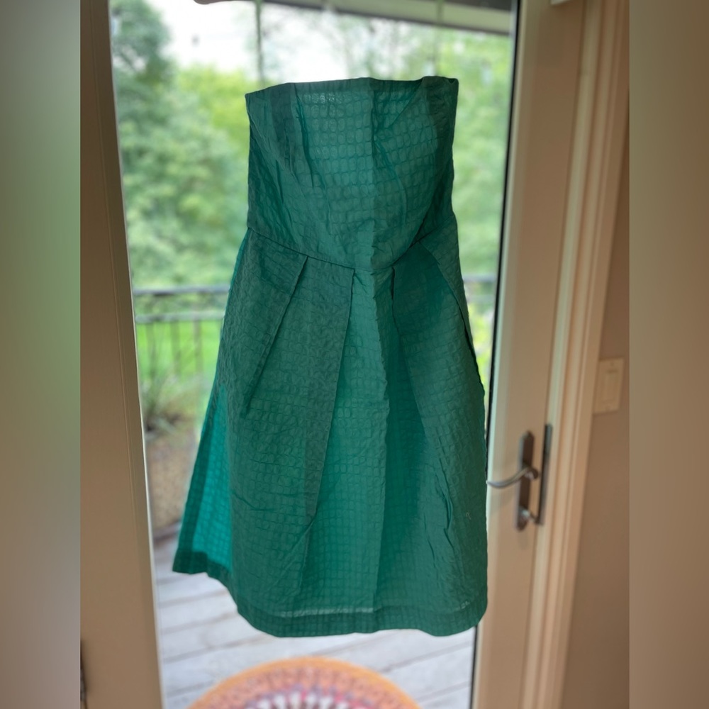 J.crew strapless summer dress with pockets! Light weight but still has structure